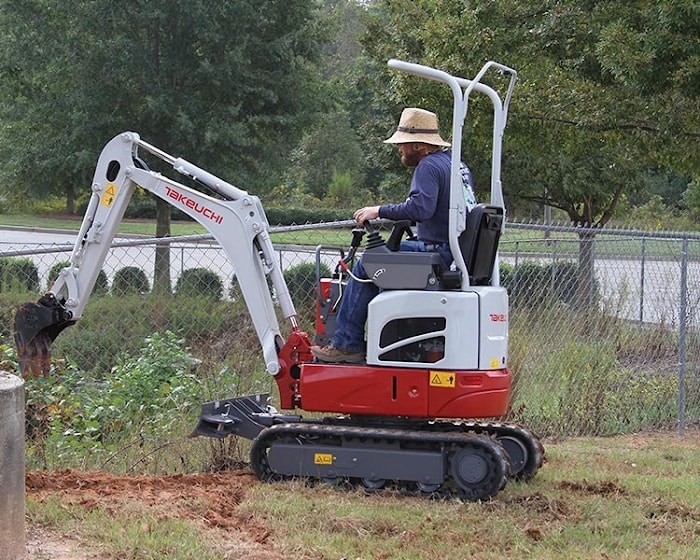 Takeuchi TB210R   